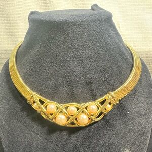 Vtg: Faux Pearl, Gold Tomed Omega Collar Runway Necklace